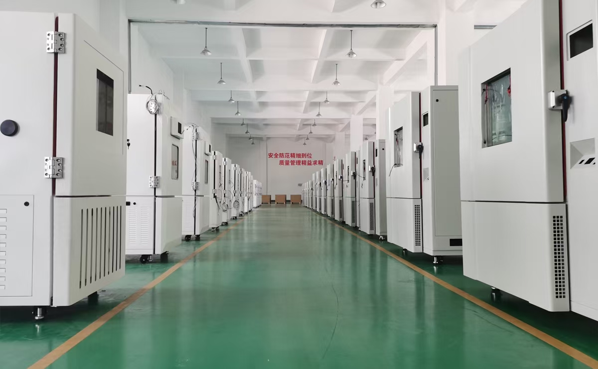 高低溫箱常規(guī)標準有哪些?